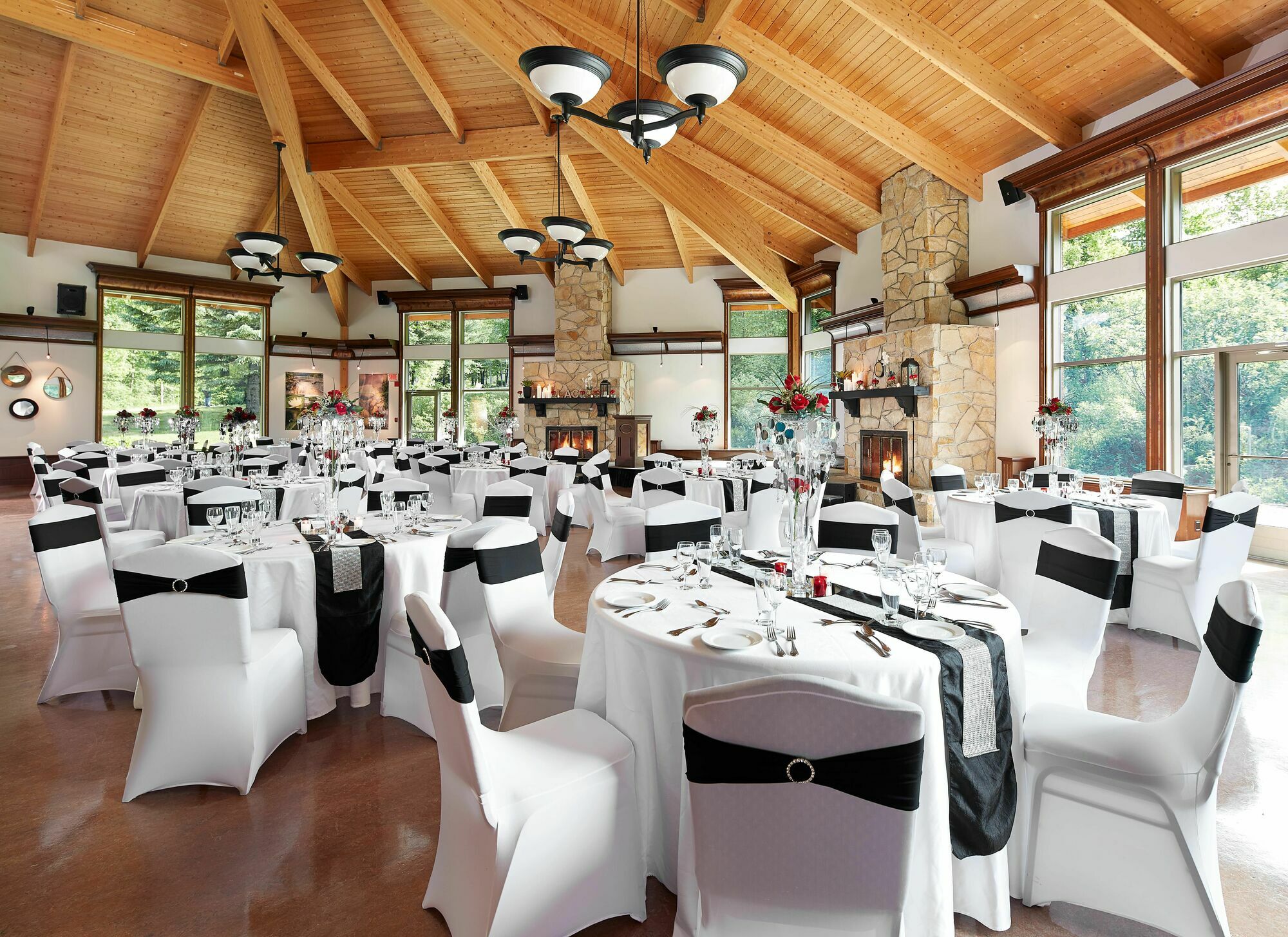 Auberge Du Lac-A-L'Eau-Claire Saint-Alexis-des-Monts Exterior foto
